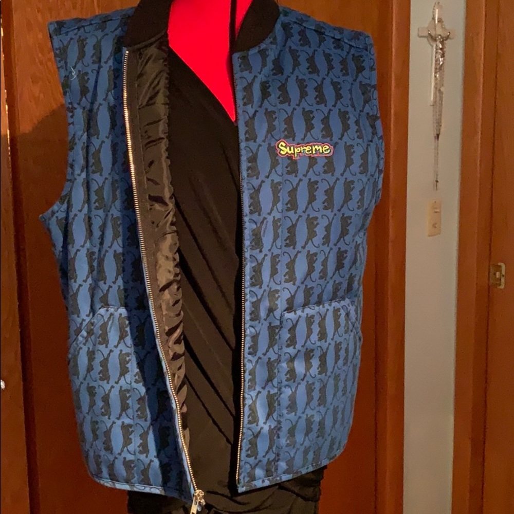 Supreme vest